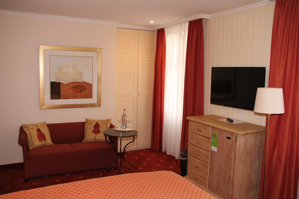 Romantik Im Hotel Villa Roehl Timmendorfer Strand Luaran gambar