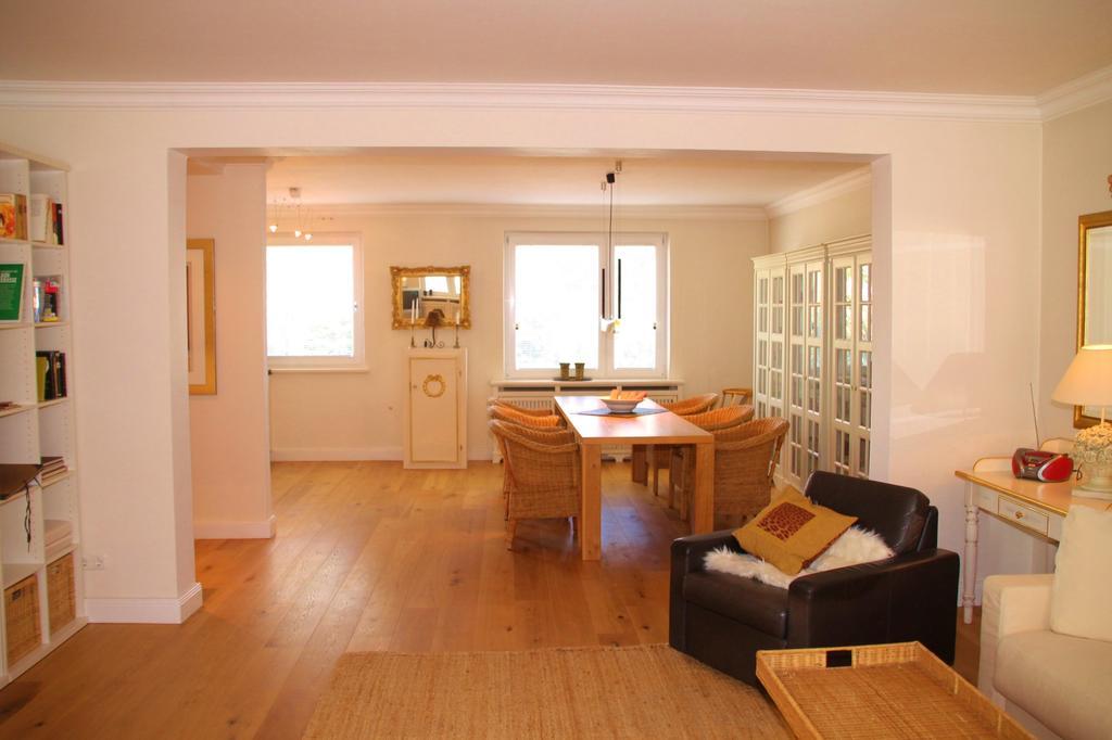 Romantik Im Hotel Villa Roehl Timmendorfer Strand Luaran gambar
