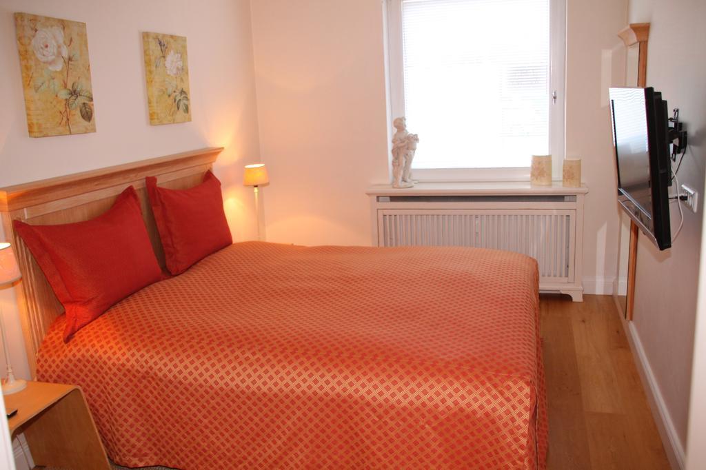 Romantik Im Hotel Villa Roehl Timmendorfer Strand Luaran gambar